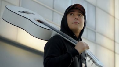صورة توضيحية - النجم المغربي أيمن السرحاني يعود بعد غياب عبر أنا طلعتك بزاف