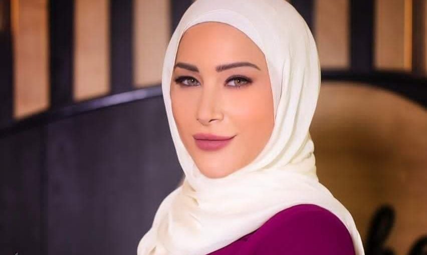 خبيرة التاتو هدى داغر تشارك المتابعين يجمعها بالإعلامية كارلا حداد - صورة مميزة صورة مميزة: خبيرة التاتو هدى داغر تشارك المتابعين يجمعها بالإعلامية كارلا حداد