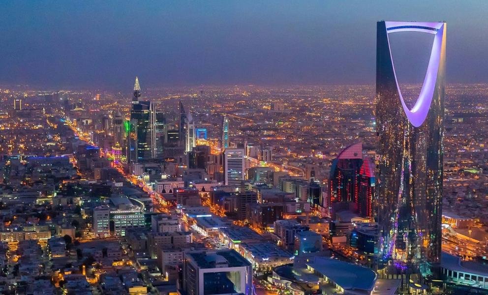 السعودية توقع 49 صفقة استثمارية غير نفطية في 3 أشهر - صورة مميزة صورة مميزة: السعودية توقع 49 صفقة استثمارية غير نفطية في 3 أشهر