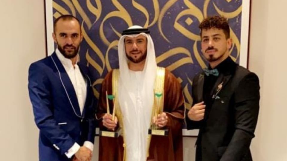 صورة مميزة: الإعلاميان زاريه باريكيان و بدوان شحميني يكرّمان سعادة عيسى بن عبدالجليل الفهيم