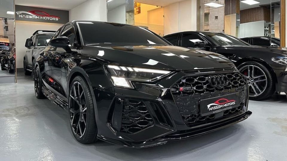 صورة مميزة: معرض Kassem Motors بسيارة جديدة من طراز Audi RS3 Sedan 2022