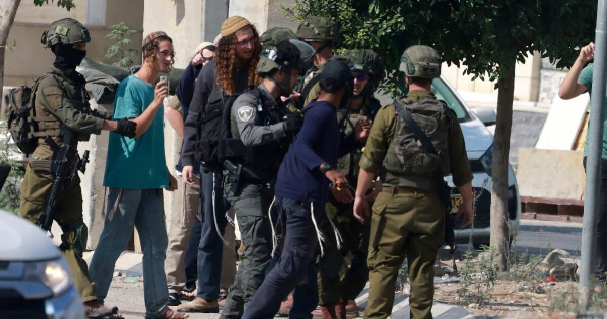 تكرار عنف المستوطنين بالضفة يطال منزلًا فلسطينياً في قُصرة