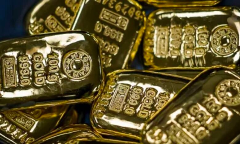 النفط قرب 94 دولاراً للبرميل.. توترات مضيق هرمز تدعم الأسعارالذهب يقترب من 4600 دولار للأونصة.. ومكاسب أسبوعية بنحو 5%