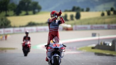 مارك ماركيز يكتسح أراغون ويشعل سباق MotoGP: فوز ثالث توالياً يقلص الفارق مع مارتن إلى 19 نقطة