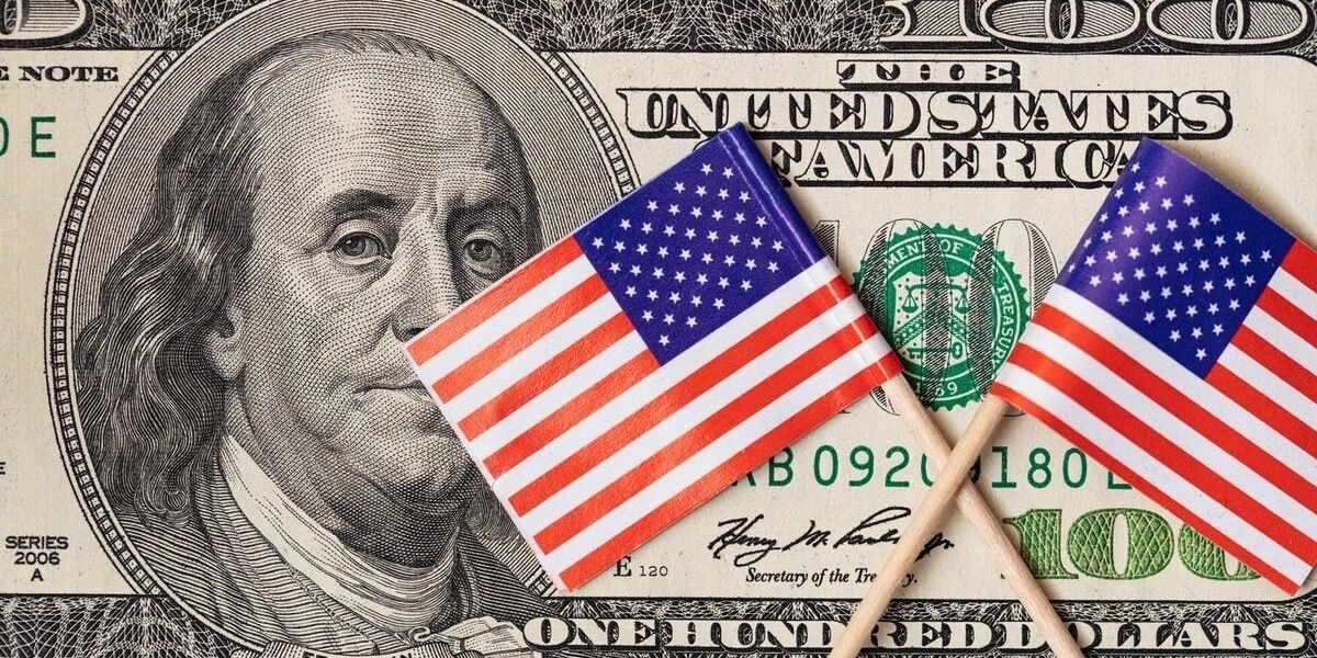 فيتش تثبت التصنيف الائتماني للولايات المتحدة عند AA+