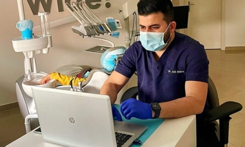 الدكتور Ali Herz اسمٌ رائدٌ في عالم طب الأسنان التجميلي