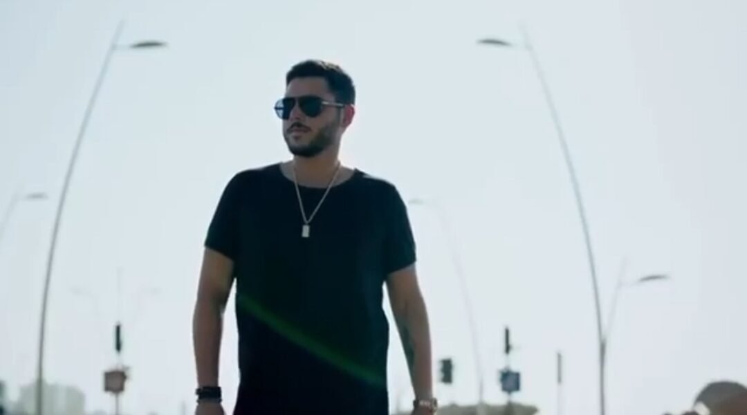 الوليد الحلاني يغني من كلمات والحان والده قالتلي .. قريباً