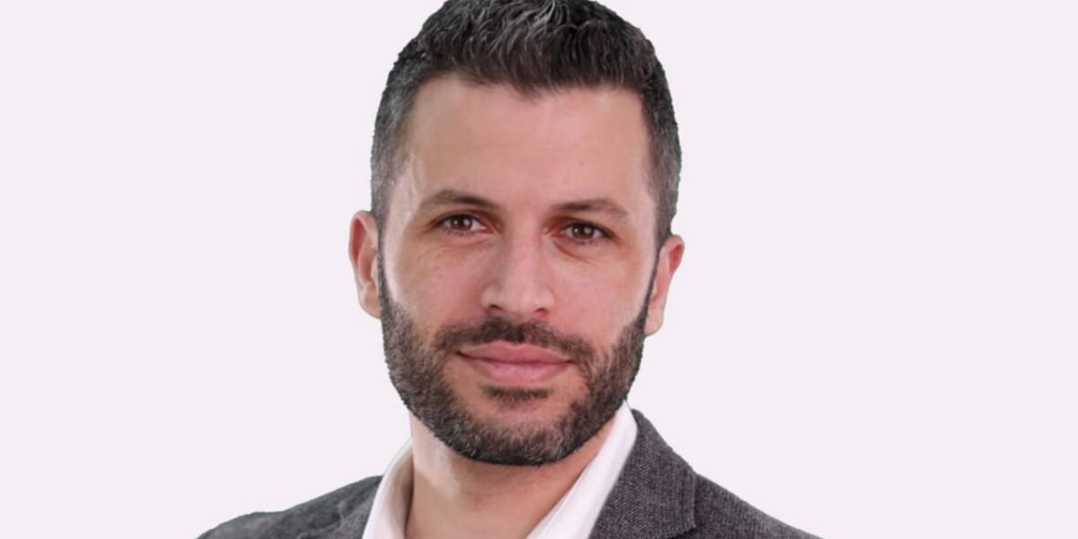 جورج زيادة يتحدث عن عملية شفط دهون الخد