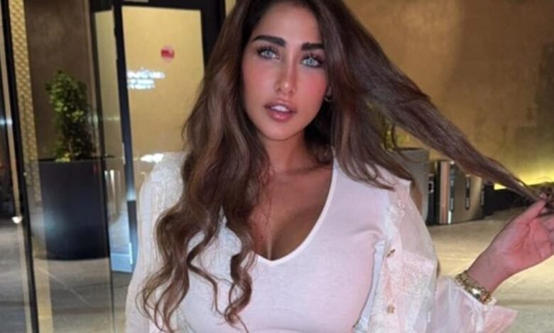 قمر القاضي تثبت حضورها القوي على سناب شات وتلهم المرأة بالنجاح والتميّز