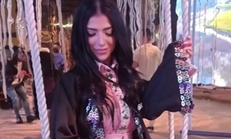 ملكة جمال آسيا السورية سنا عطيّة تتألق في إكسبو دبي وتجذب الحضور