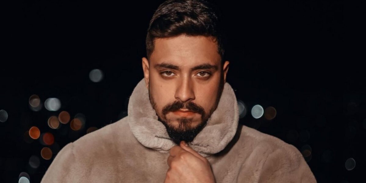 مهند زعيتر و نجاح في أغنية شو بدي عد بذلات