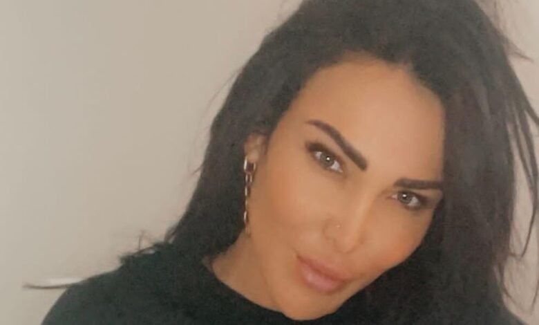 نتالي حجيج الشهيرة بـ جعدانيستا تتربع على عرش القلوب بخفة ظلها